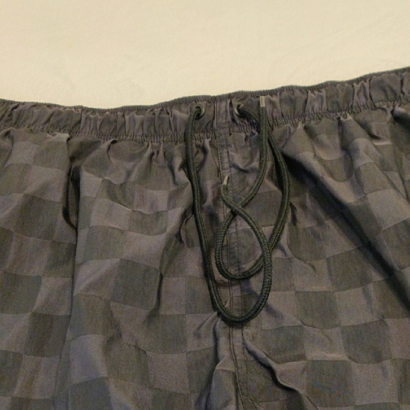 Nike Dark Checkered Athletic Shorts - Picture 8 of 10